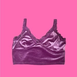 Lace trim crushed velvet cropped cami tank top